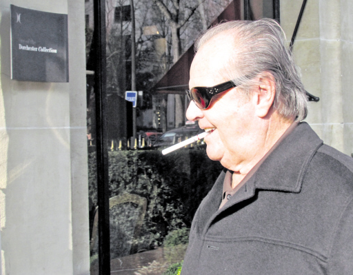 Fanno bene o male? Consumatori incerti sulle sigarette elettroniche. Polosa e Farsalinos: Le e-cig salvano vite