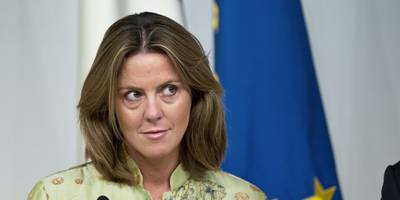 Il Ministro Lorenzin sulle sigarette elettroniche: gli uffici del Ministero stanno approfondendo la questione