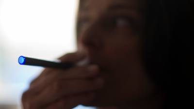 Sigarette: accordo fatto tra Reynolds e Lorillard. Blu e-Cigs al gruppo Imperial Tobacco