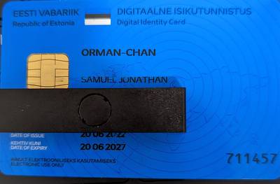 Età minima per l’acquisto di sigarette elettroniche in Italia è 18 anni – ma le regole si complicano online