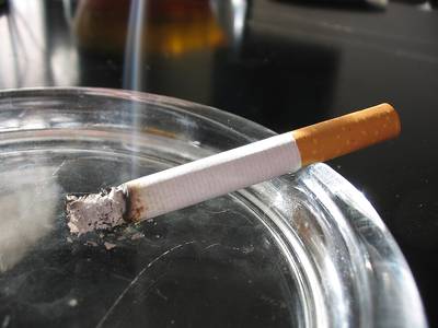 Nicotina vs catrame: cosa causa davvero cancro e malattie cardiache nei fumatori